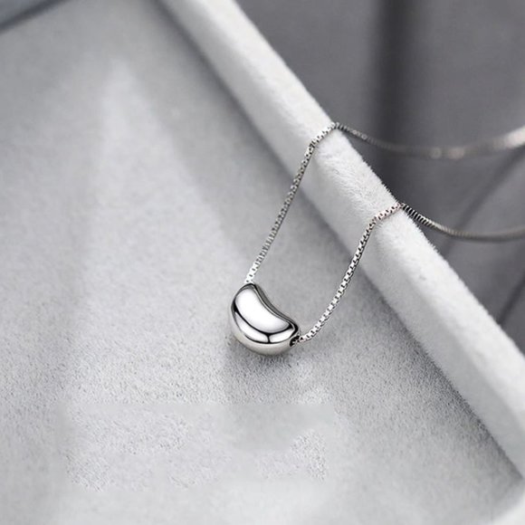 Jewelry - 925 Sterling Silver Simple Pea Bean Bead Necklace